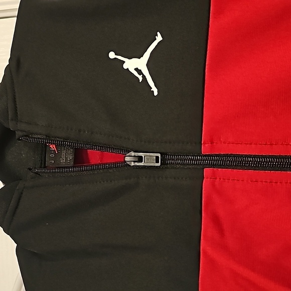 NWT Jordan Two piece - Picture 3 of 6